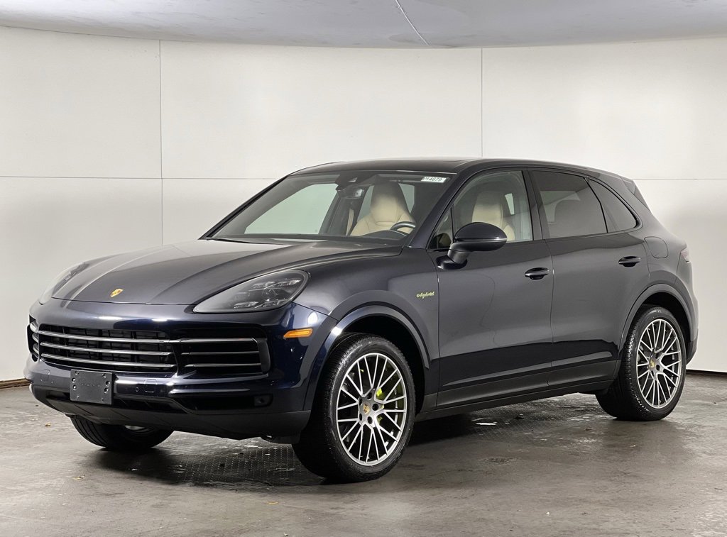 Certified 2022 Porsche Cayenne Platinum Edition w/ Premium Package Plus