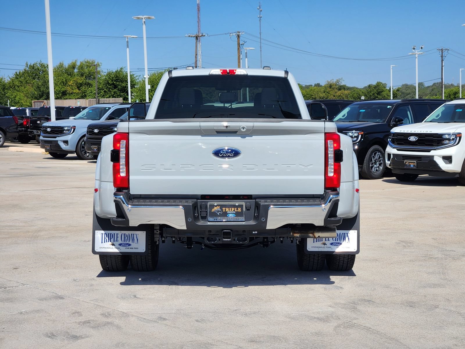 New 2026 Ford F350 XLT w/ XLT Premium Package AWD/4WD image 8
