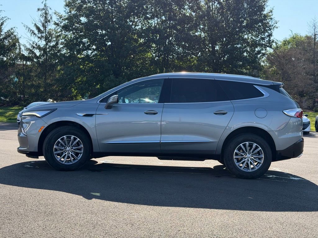 Used 2023 Buick Enclave Essence w/ Trailering Package, 5000 lbs. AWD/4WD image 3