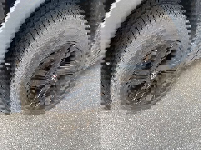 Certified 2023 Volkswagen Tiguan SE R-Line image 4