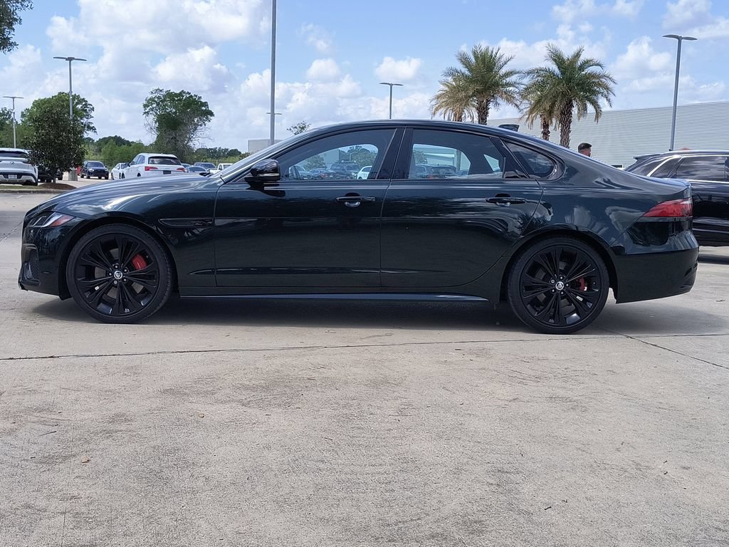 Used 2024 Jaguar XF R-Dynamic SE AWD/4WD image 4
