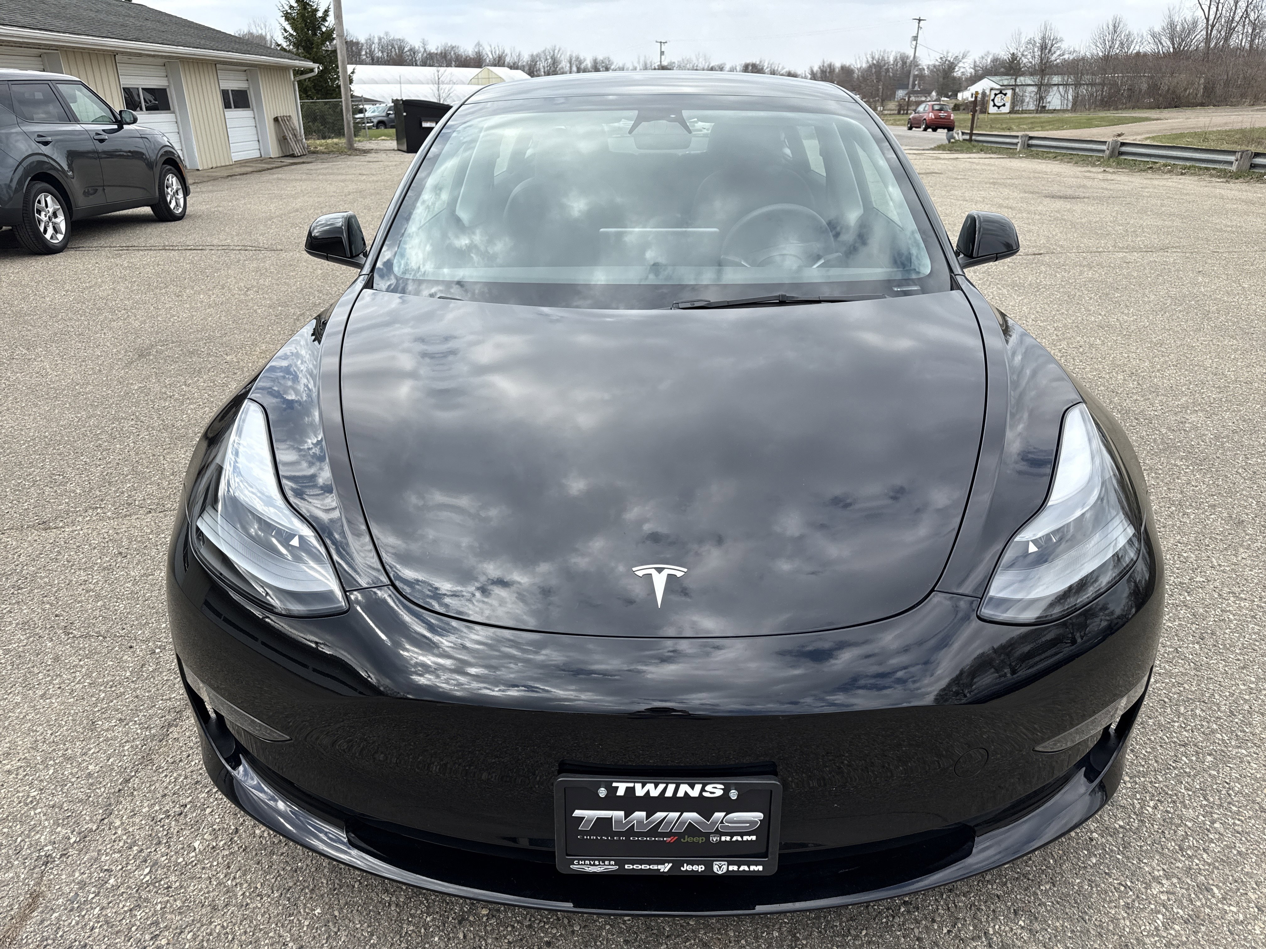 Used 2023 Tesla Model 3 Standard Range image 16