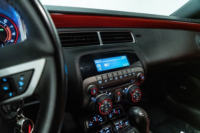 Used 2010 Chevrolet Camaro SS w/ Interior Accent Trim Package image 24