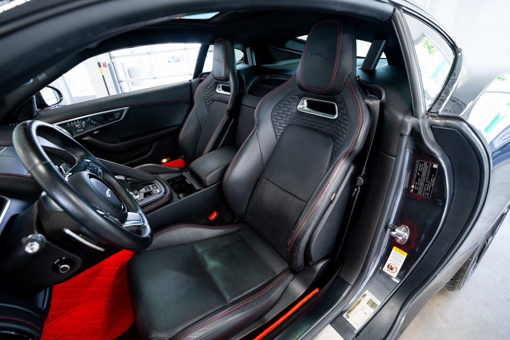Used 2021 Jaguar F-TYPE Coupe RWD image 29