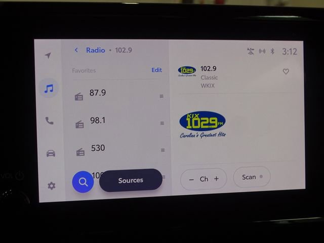 Used 2023 Toyota Corolla LE image 28