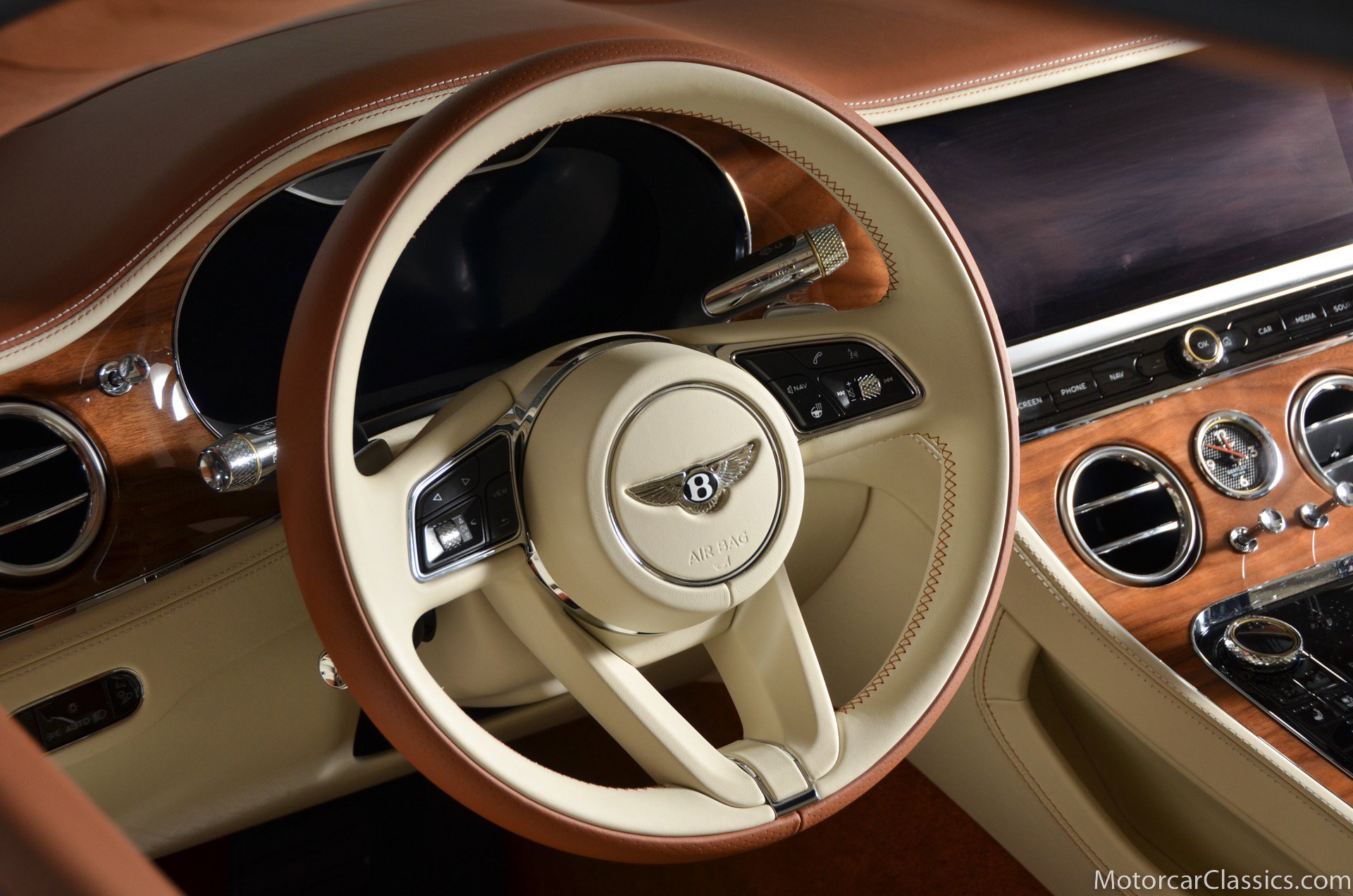 Used 2022 Bentley Continental GT image 26