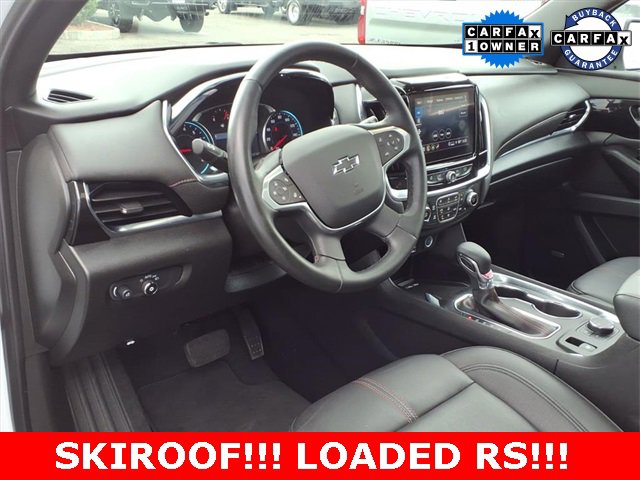 Used 2023 Chevrolet Traverse RS image 9