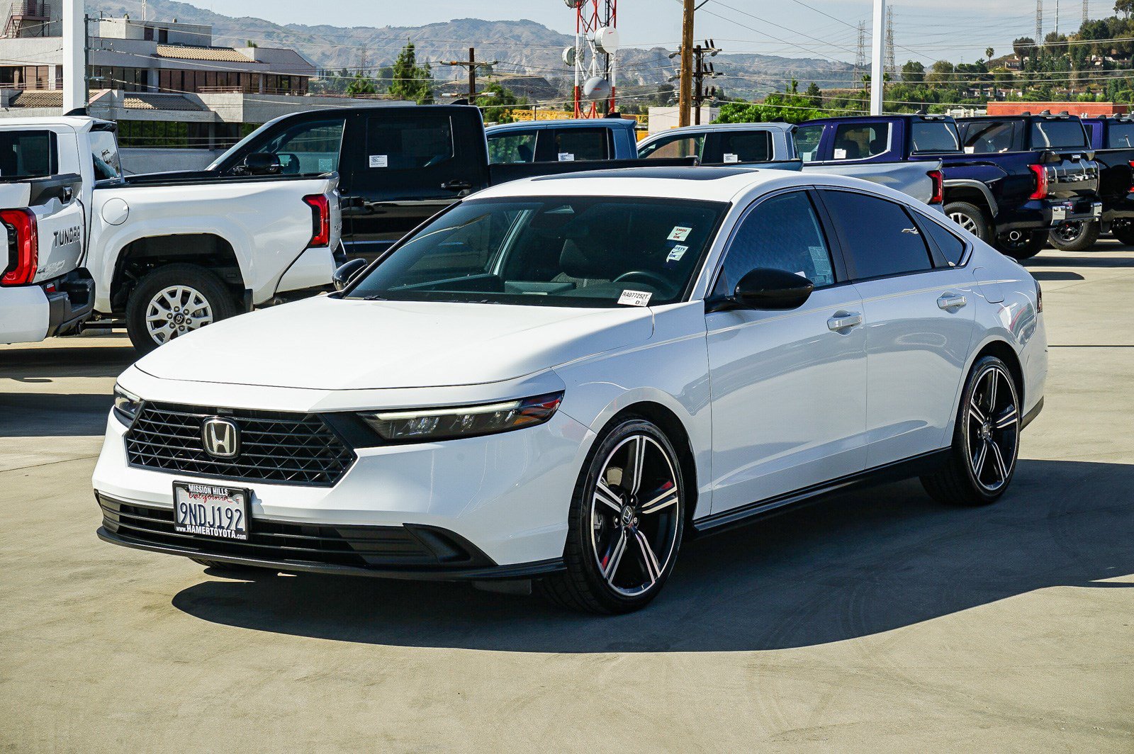 Used 2024 Honda Accord Sport image 6