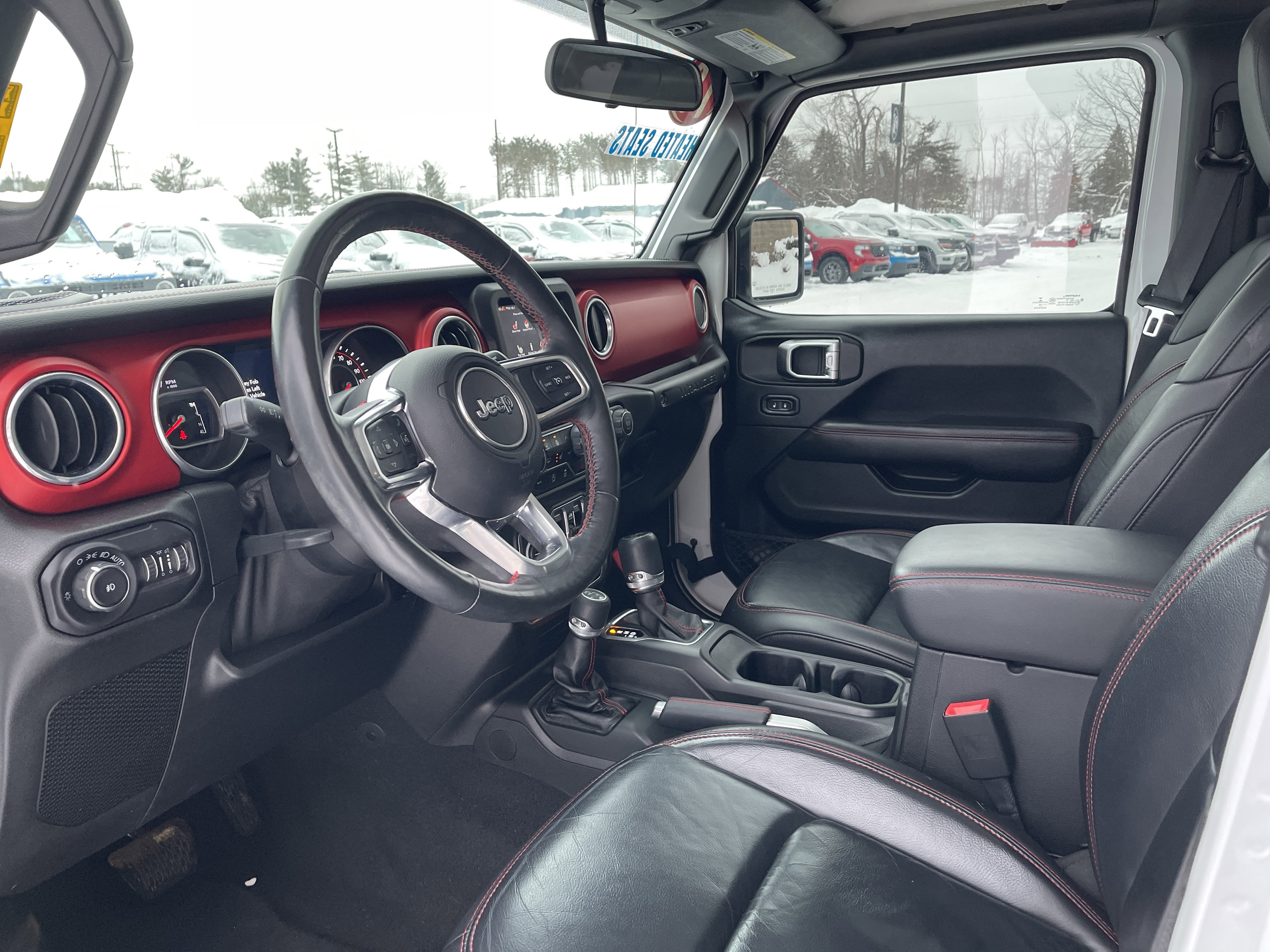 Used 2018 Jeep Wrangler Unlimited Rubicon w/ Steel Bumper Group image 11