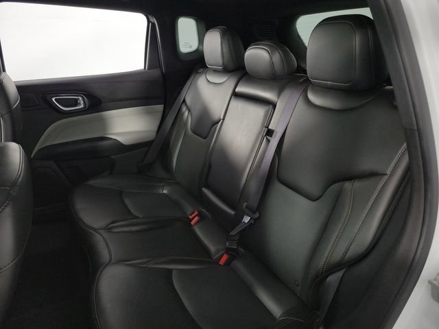 Used 2023 Jeep Compass Limited w/ Elite Group AWD/4WD image 17
