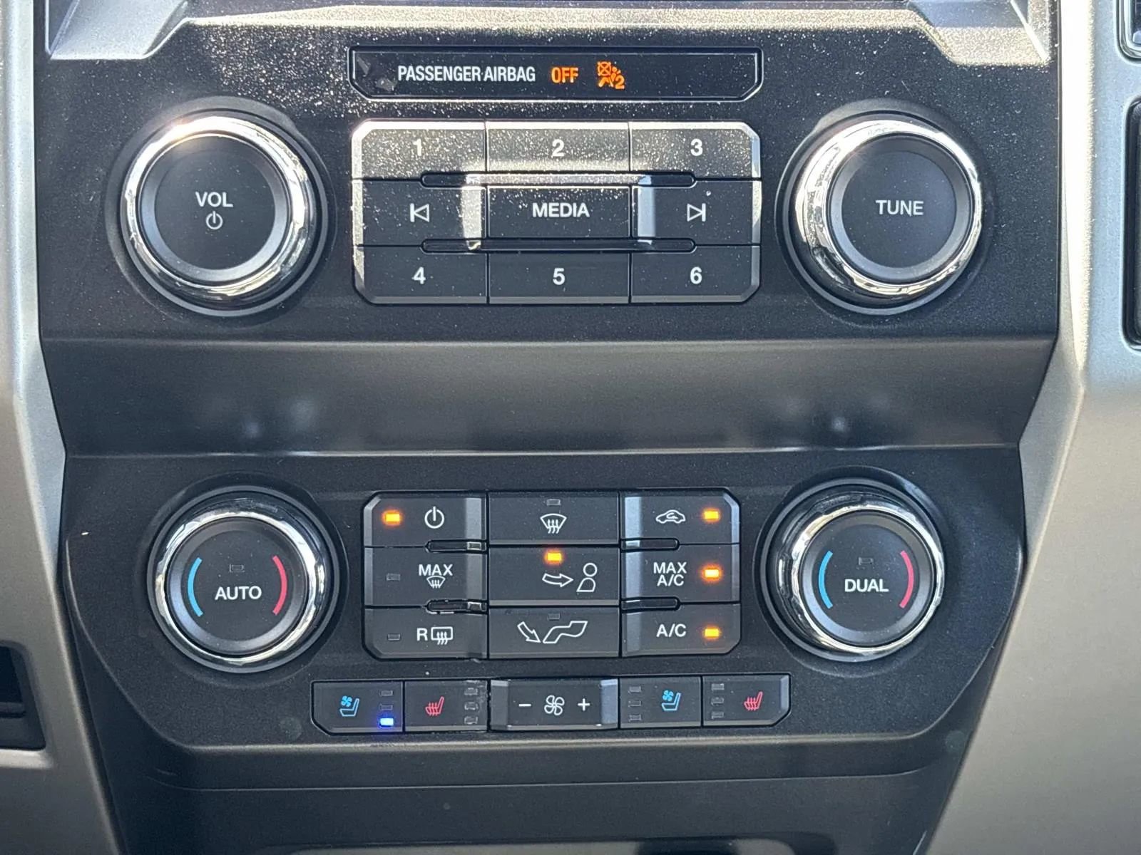 Used 2020 Ford F150 Lariat AWD/4WD image 34