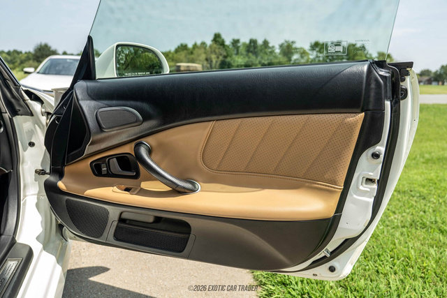 Used 2004 Honda S2000 image 42