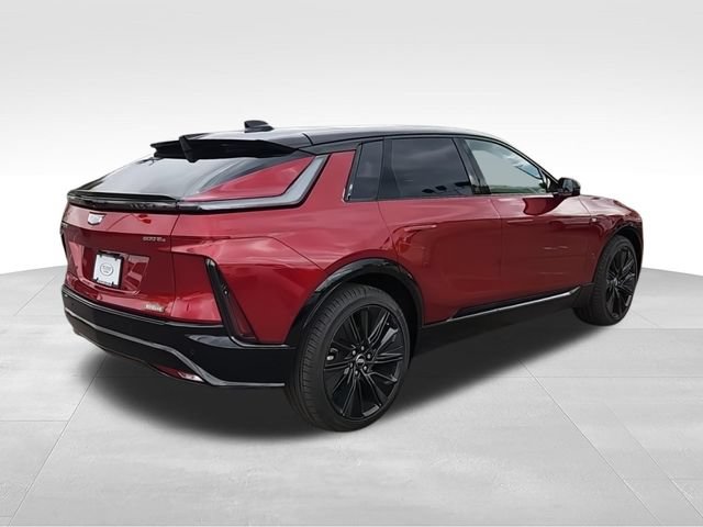 New 2026 Cadillac Lyriq Signature Sport AWD/4WD image 8