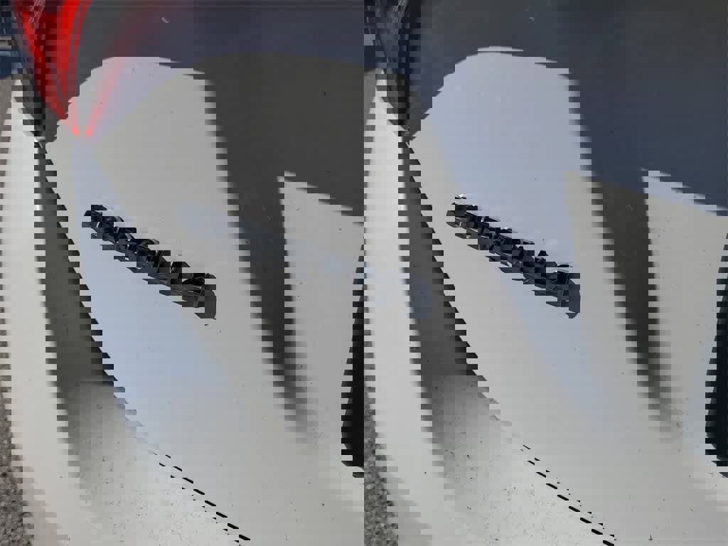 Used 2015 Toyota Corolla LE image 7