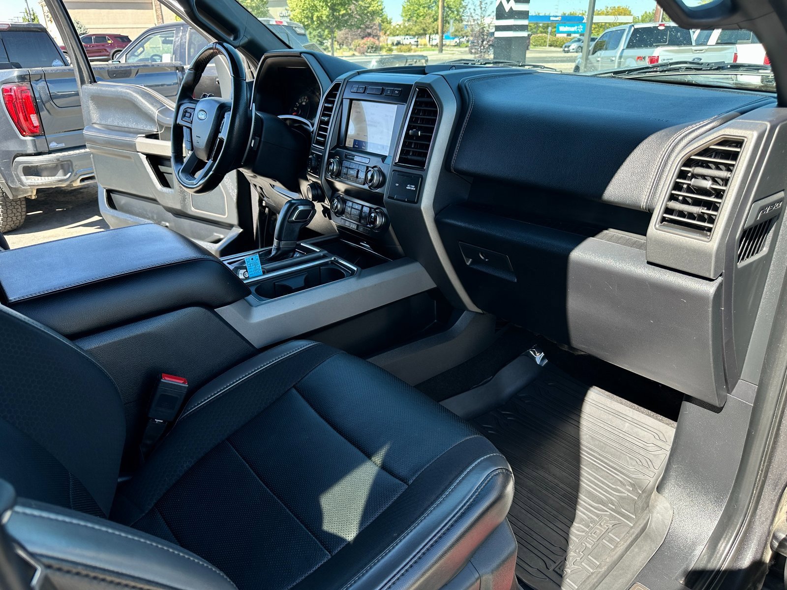 Used 2020 Ford F150 Raptor w/ Equipment Group 802A Luxury image 34