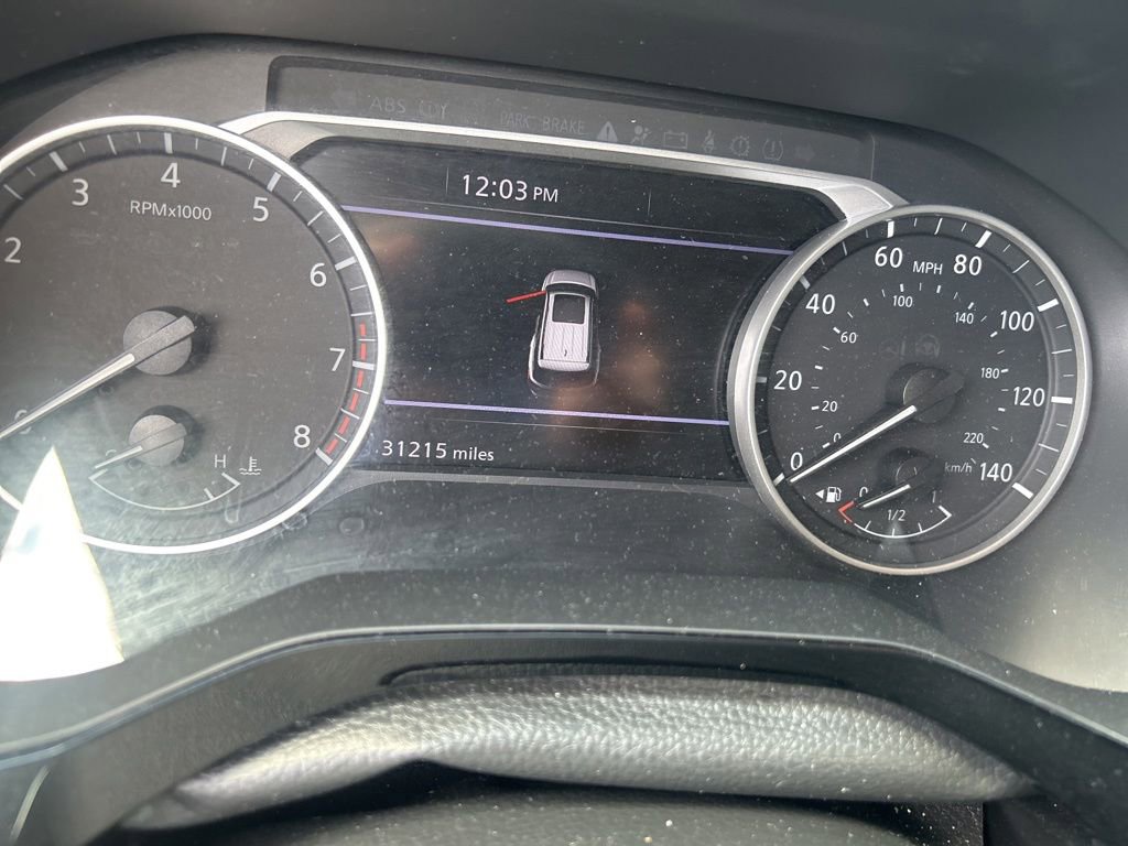 Used 2025 Nissan Pathfinder SV AWD/4WD image 3