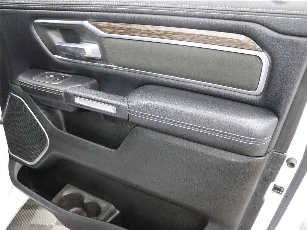 Used 2019 RAM 1500 Laramie AWD/4WD image 35