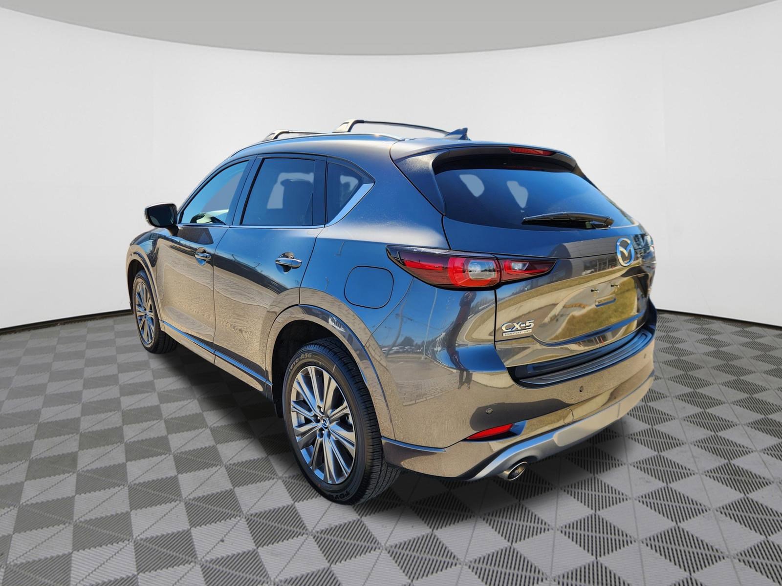 Certified 2025 MAZDA CX-5 Signature image 3