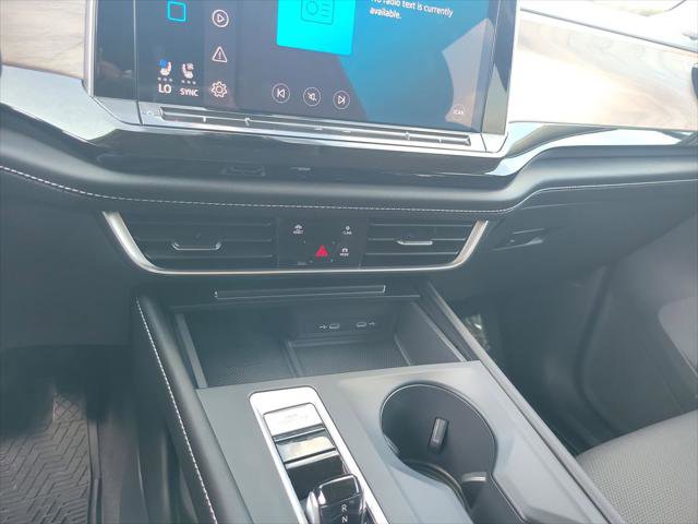 Used 2024 Volkswagen Atlas SE AWD/4WD image 14