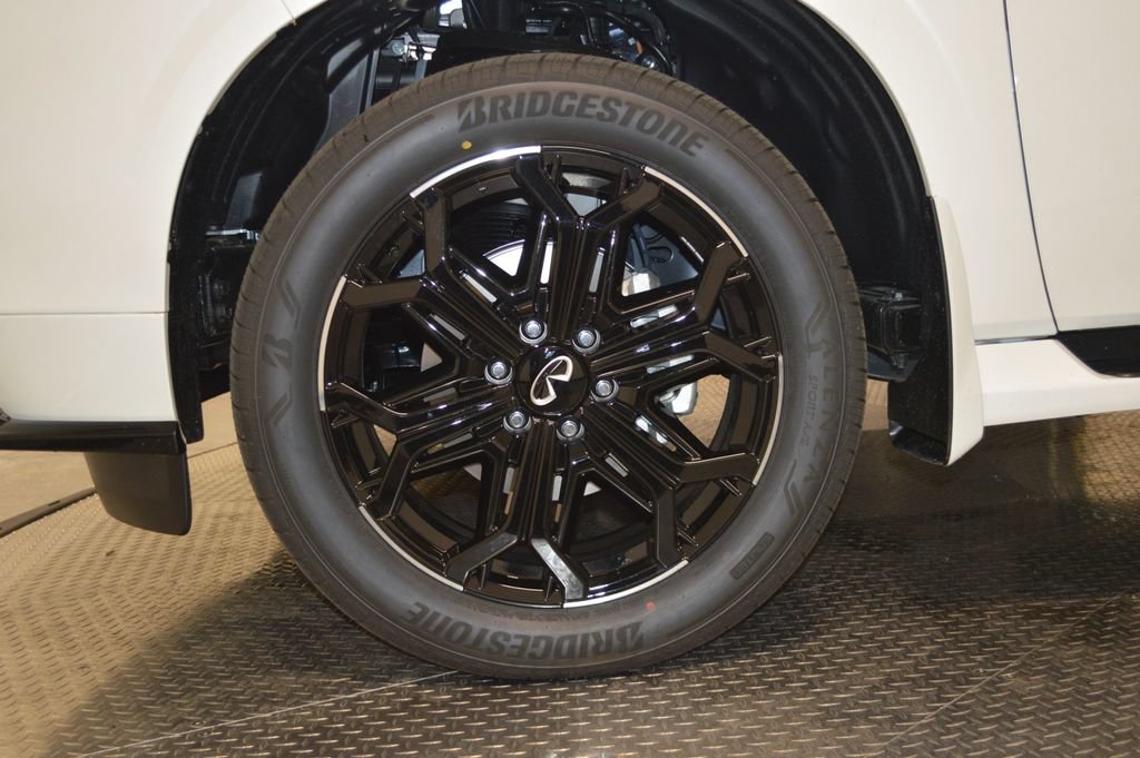 New 2026 INFINITI QX80 4WD w/ Sport Exterior Package image 11