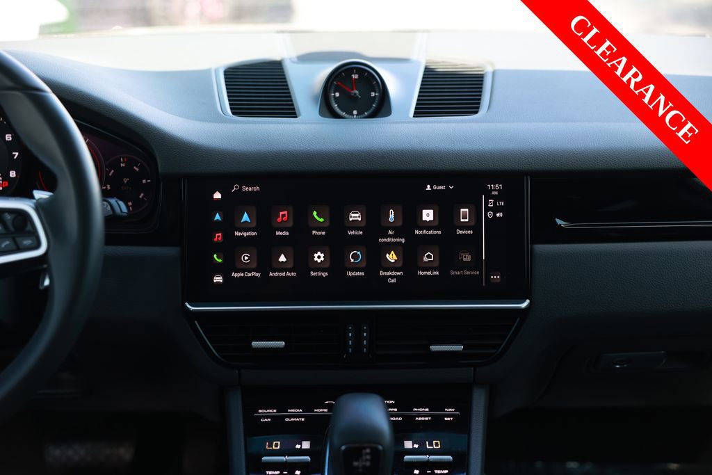 Used 2023 Porsche Cayenne Platinum Edition AWD/4WD image 27