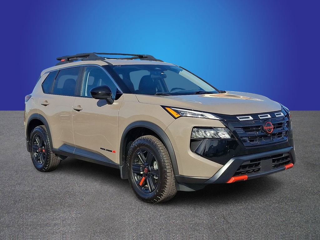 Used 2025 Nissan Rogue SV image 3