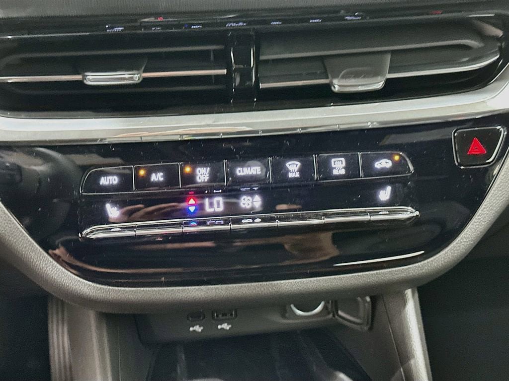 New 2026 Buick Envista Sport Touring FWD image 15