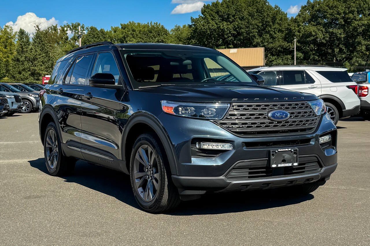 Used 2023 Ford Explorer XLT w/ Equipment Group 202A AWD/4WD image 1