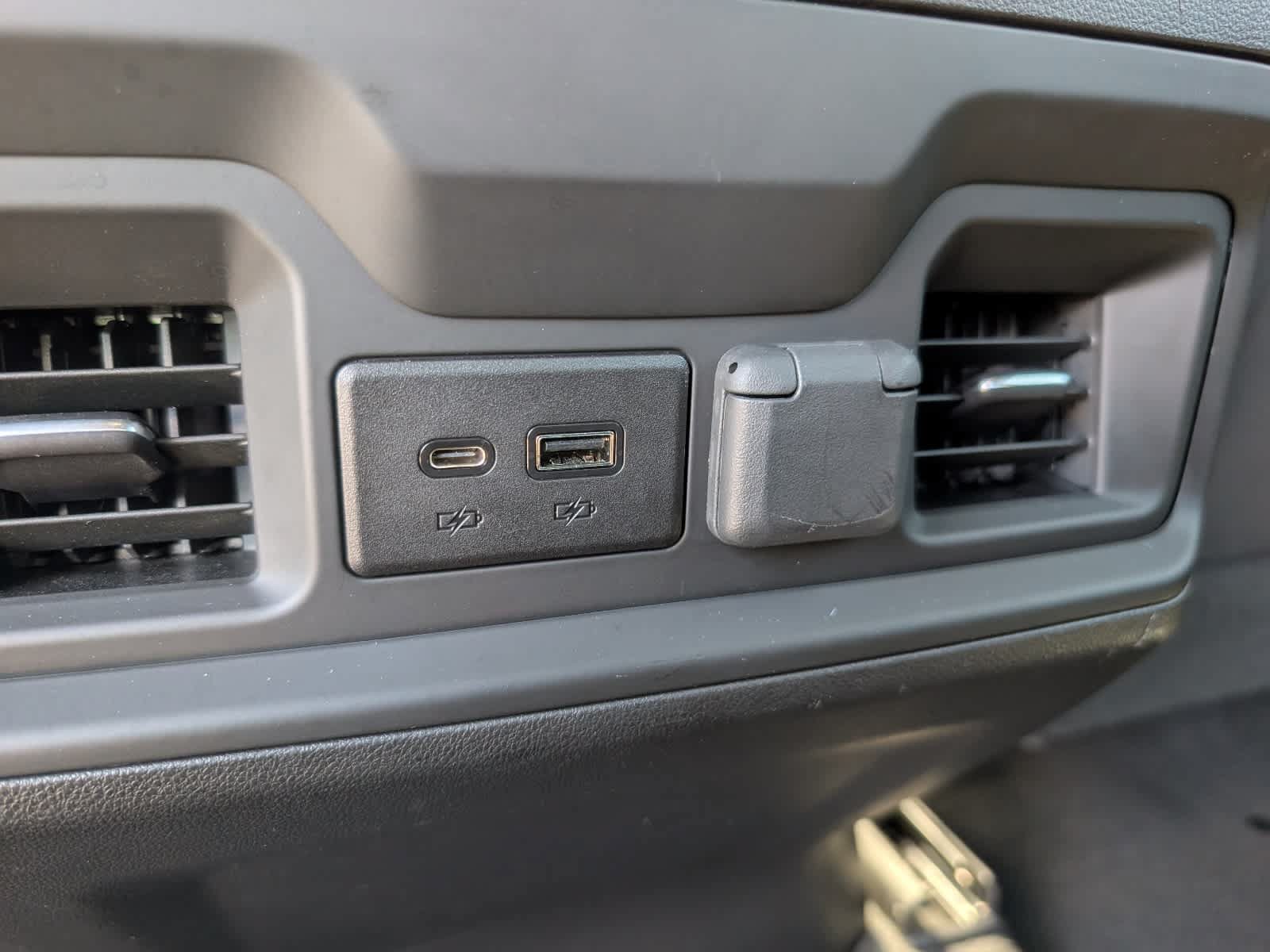 Certified 2021 Chevrolet Silverado 1500 RST AWD/4WD image 16