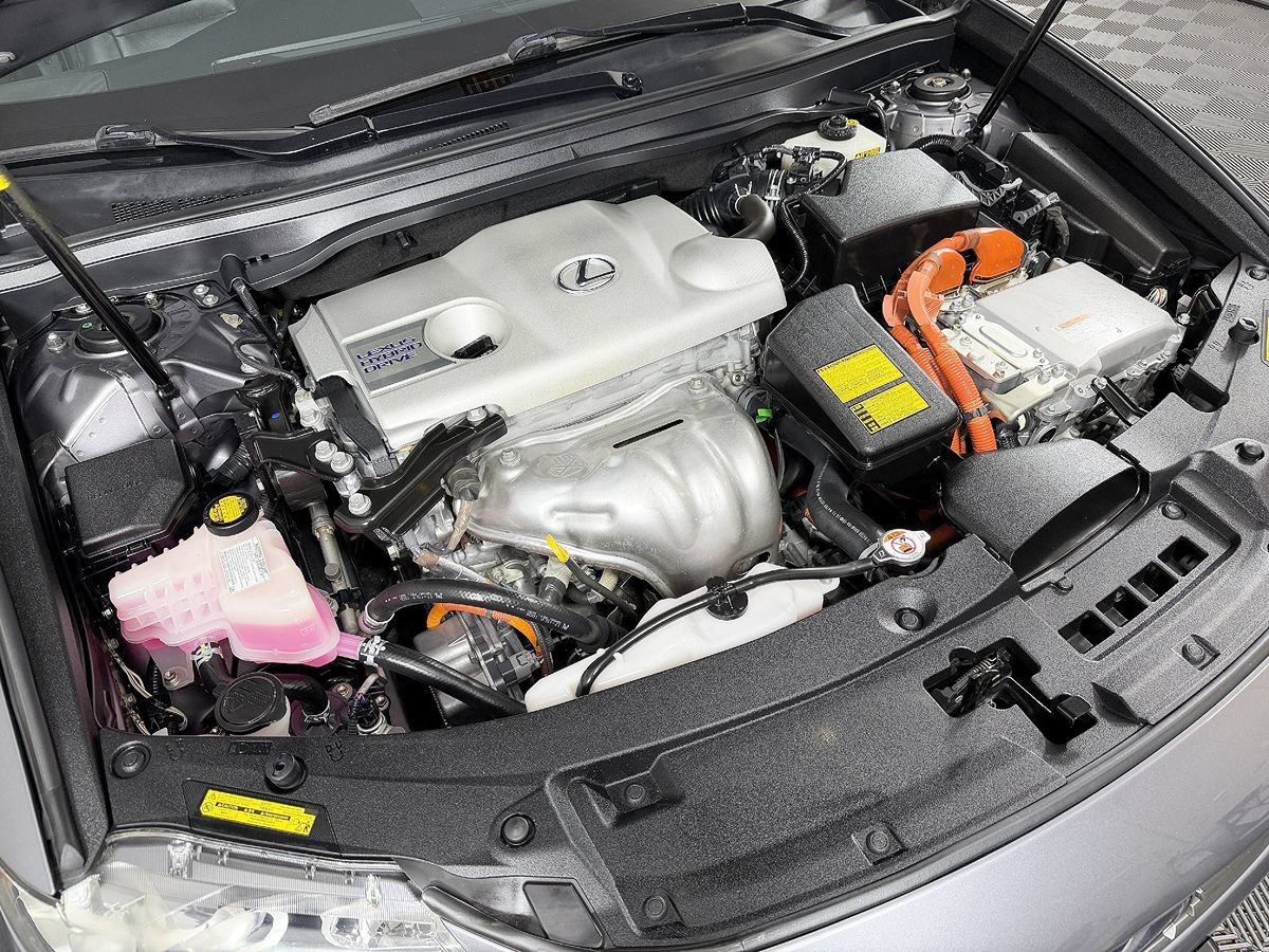 Used 2014 Lexus ES 300h w/ Luxury Package w/Bamboo Trim FWD image 19