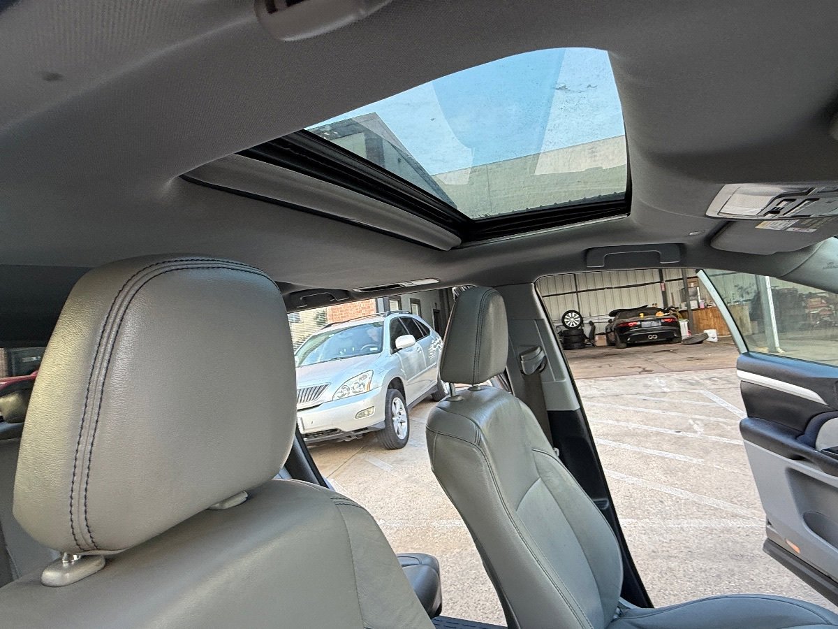 Used 2019 Toyota Highlander XLE FWD image 13