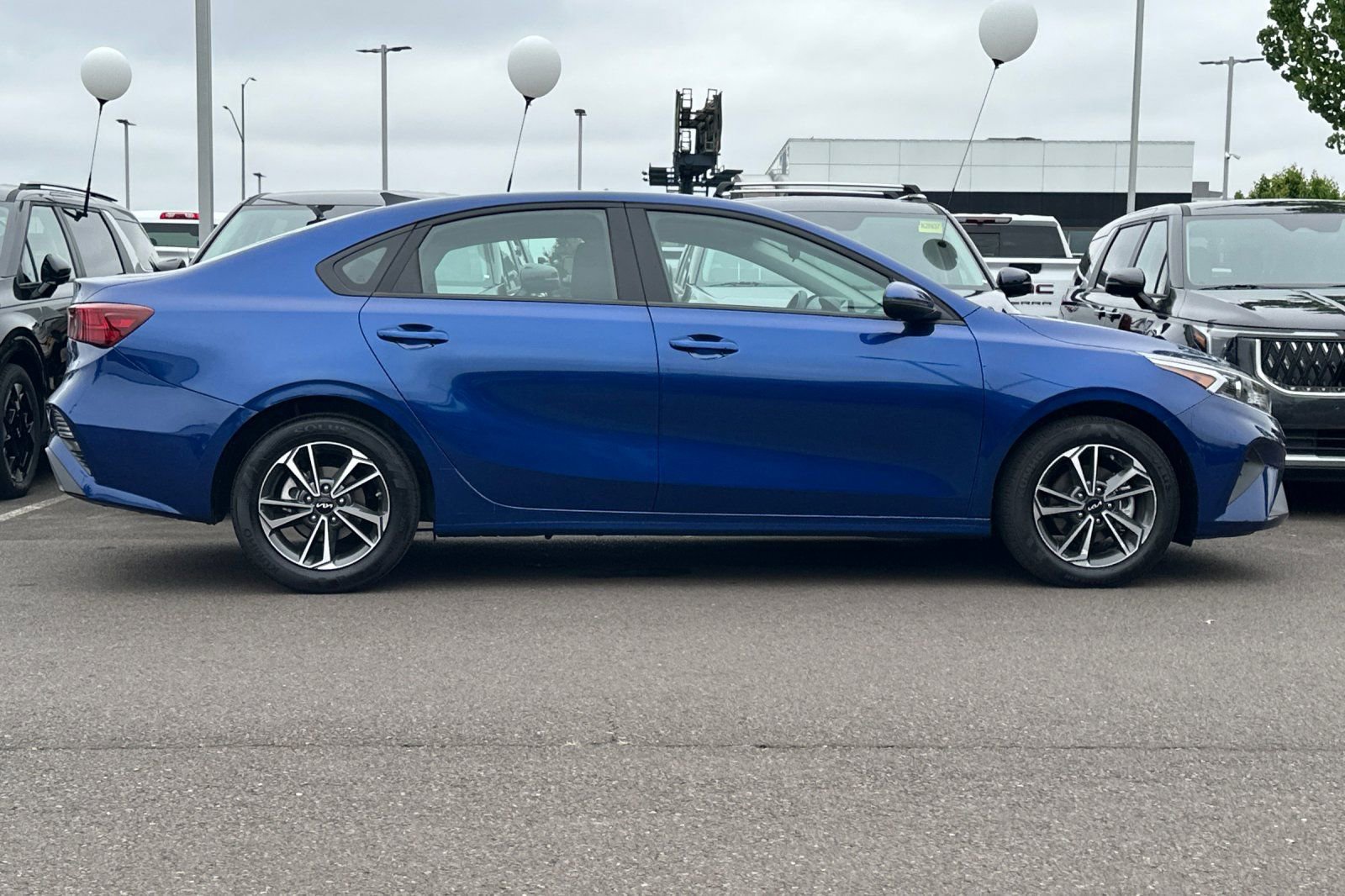 Certified 2024 Kia Forte LXS w/ LXS Technology Package FWD image 3