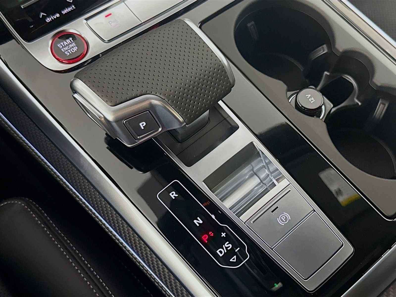 New 2026 Audi SQ7 Premium Plus AWD/4WD image 17