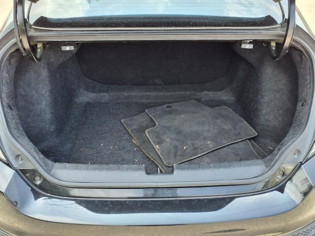 Used 2018 Honda Civic EX-L image 9