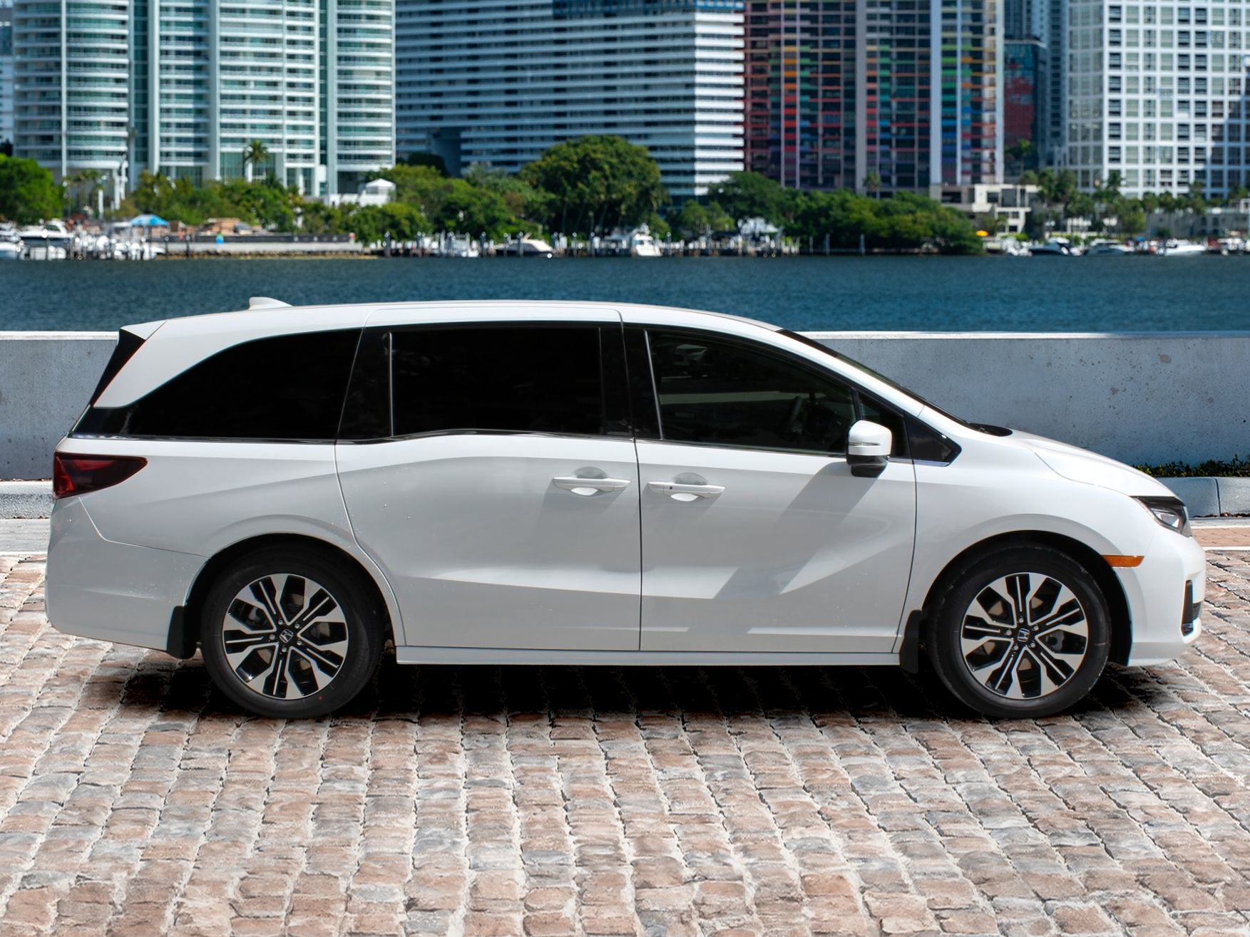New 2026 Honda Odyssey Elite image 4