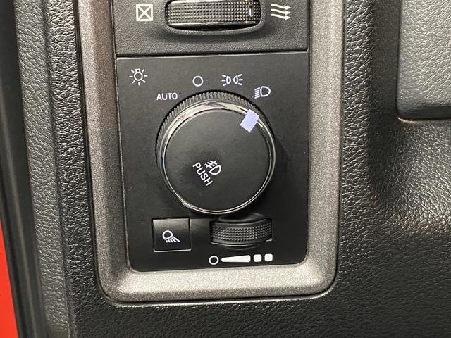 Used 2017 RAM 1500 Express w/ Express Value Package image 23