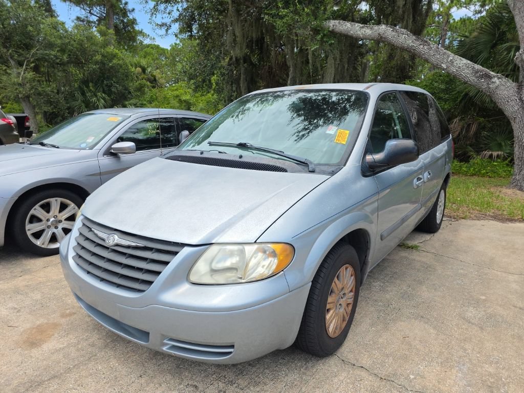 Used 2005 Chrysler Town & Country