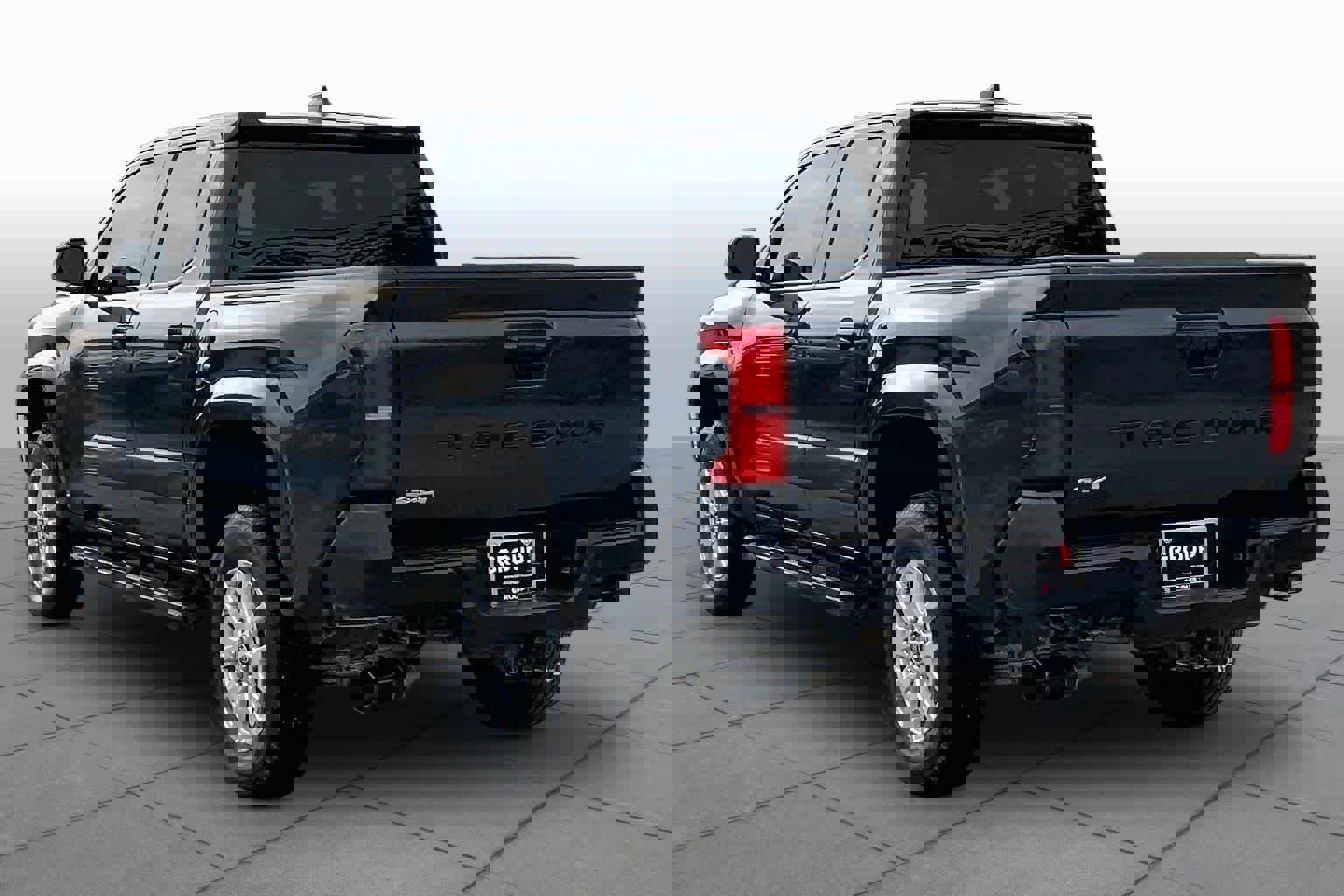 Used 2025 Toyota Tacoma SR AWD/4WD image 11