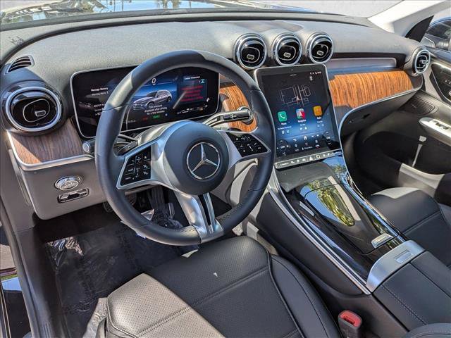 Used 2025 Mercedes-Benz GLC 350e 4MATIC image 9