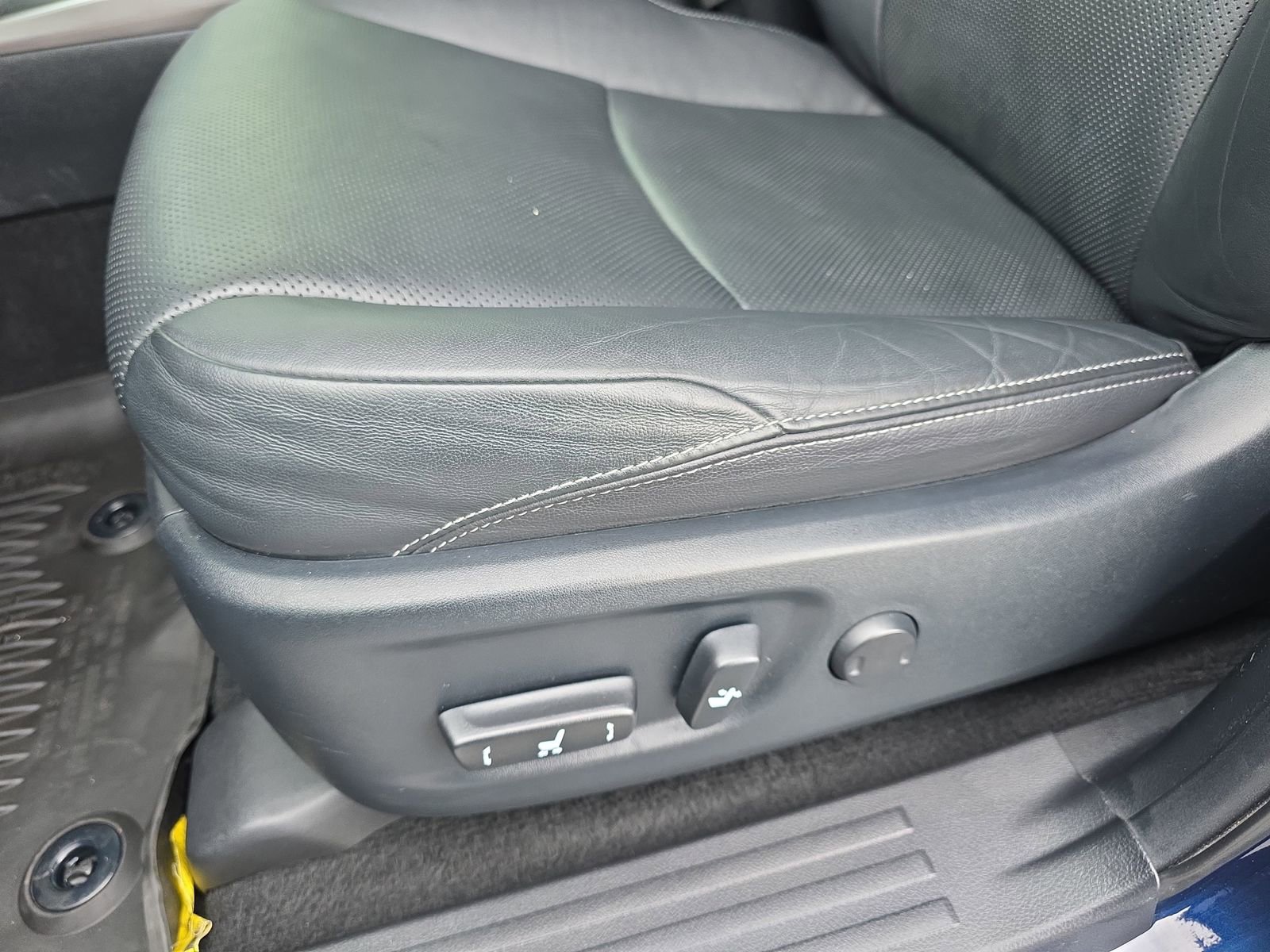 Used 2019 Toyota 4Runner Limited AWD/4WD image 27