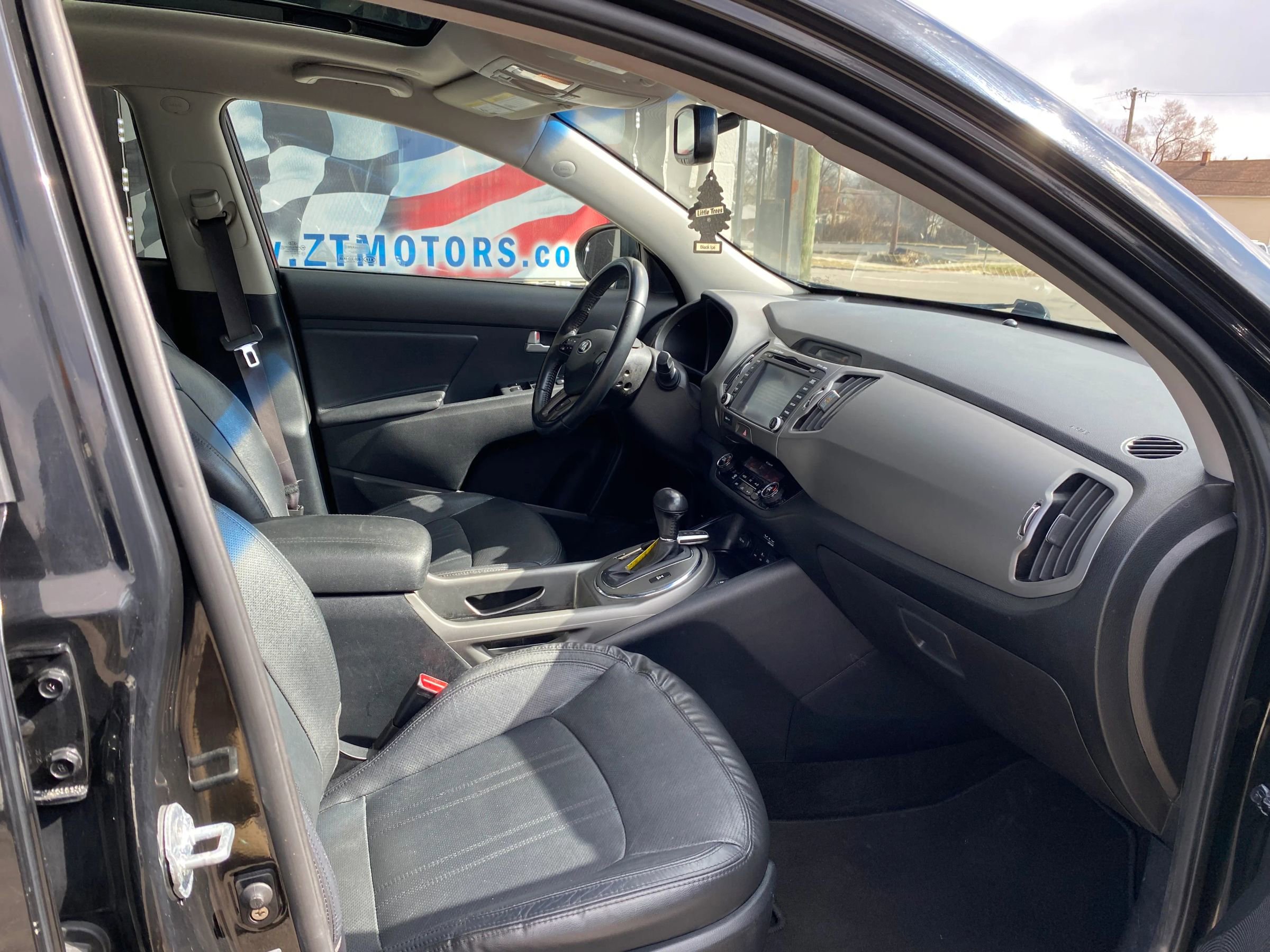 Used 2014 Kia Sportage EX image 12