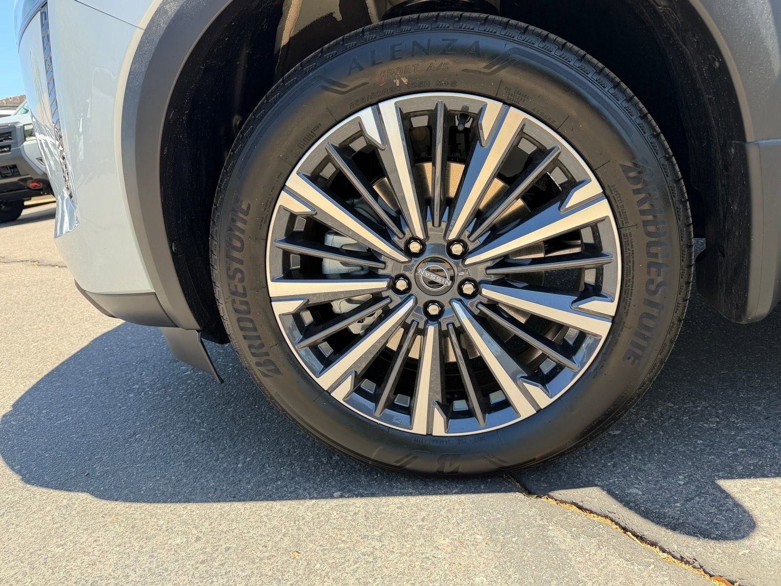 New 2026 Nissan Pathfinder Platinum image 10