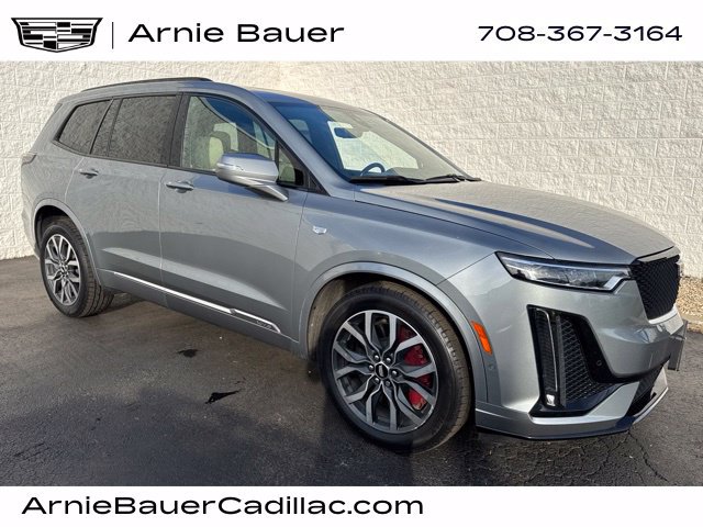 Used 2023 Cadillac XT6 Sport w/ Technology Package