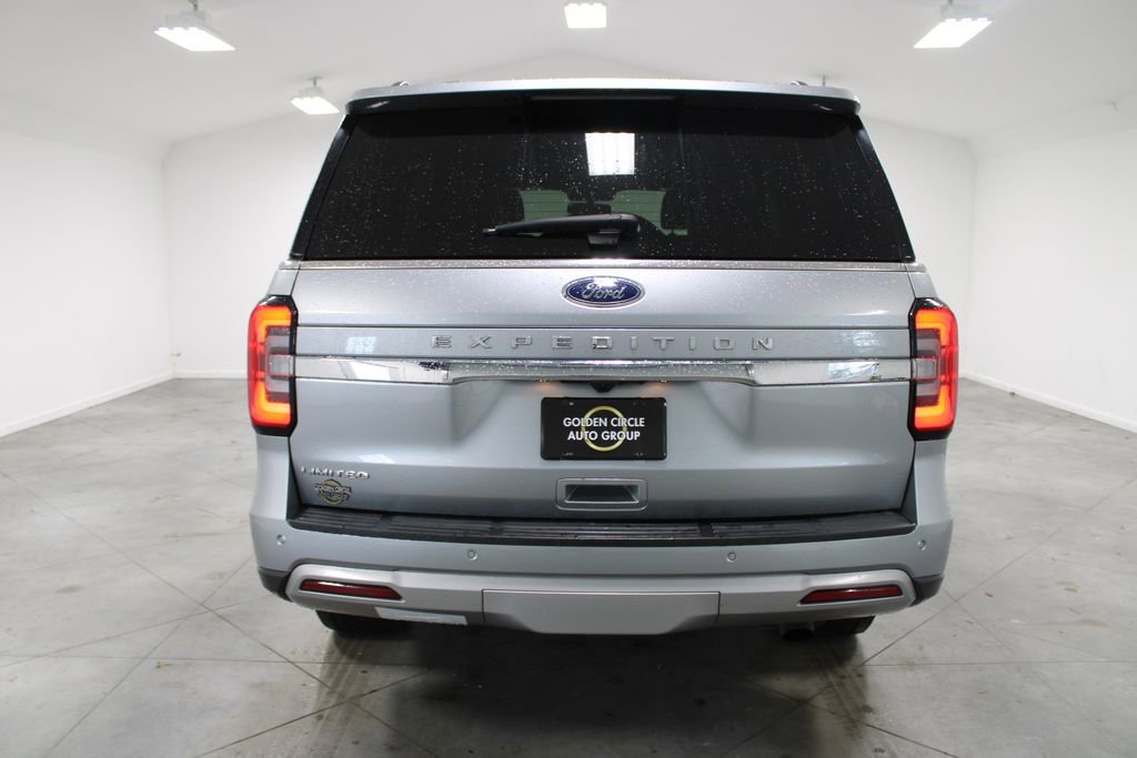 Used 2024 Ford Expedition Limited image 8