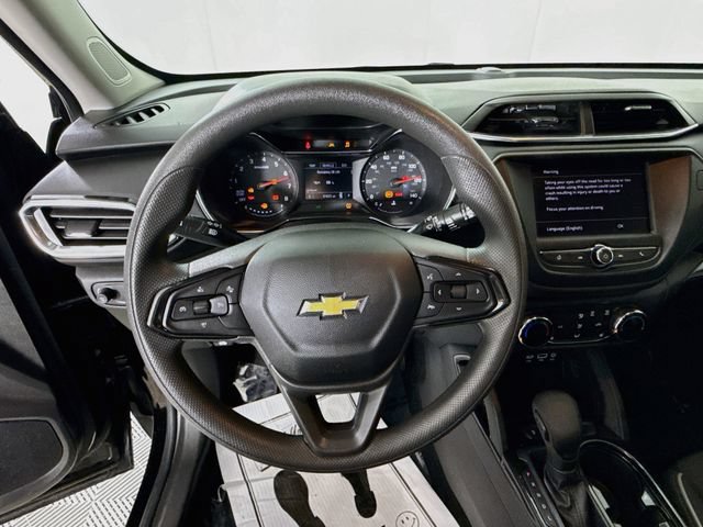 Used 2023 Chevrolet TrailBlazer LT FWD image 11
