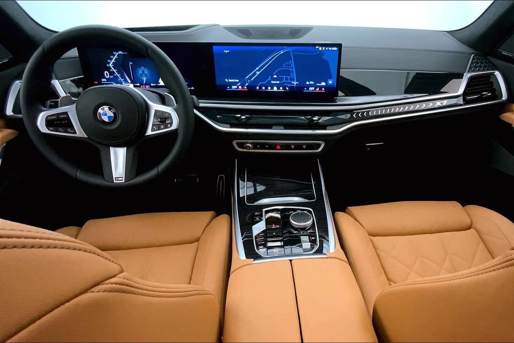Used 2026 BMW X7 xDrive40i AWD/4WD image 16