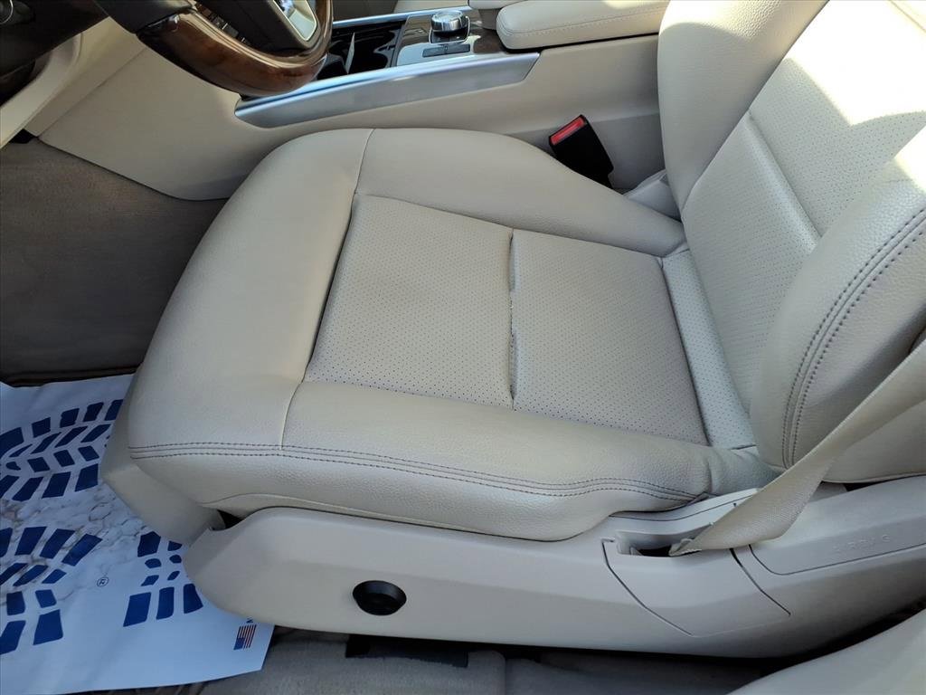 Used 2014 Mercedes-Benz E 350 4MATIC Sedan image 15