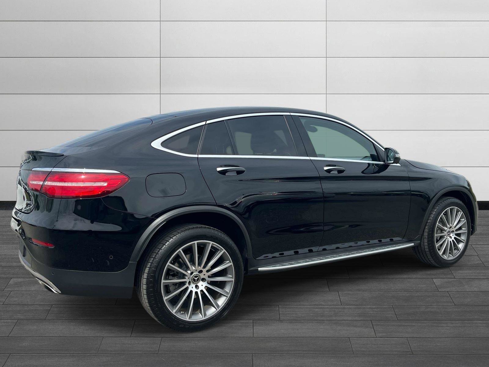 Used 2019 Mercedes-Benz GLC 300 4MATIC Coupe image 3