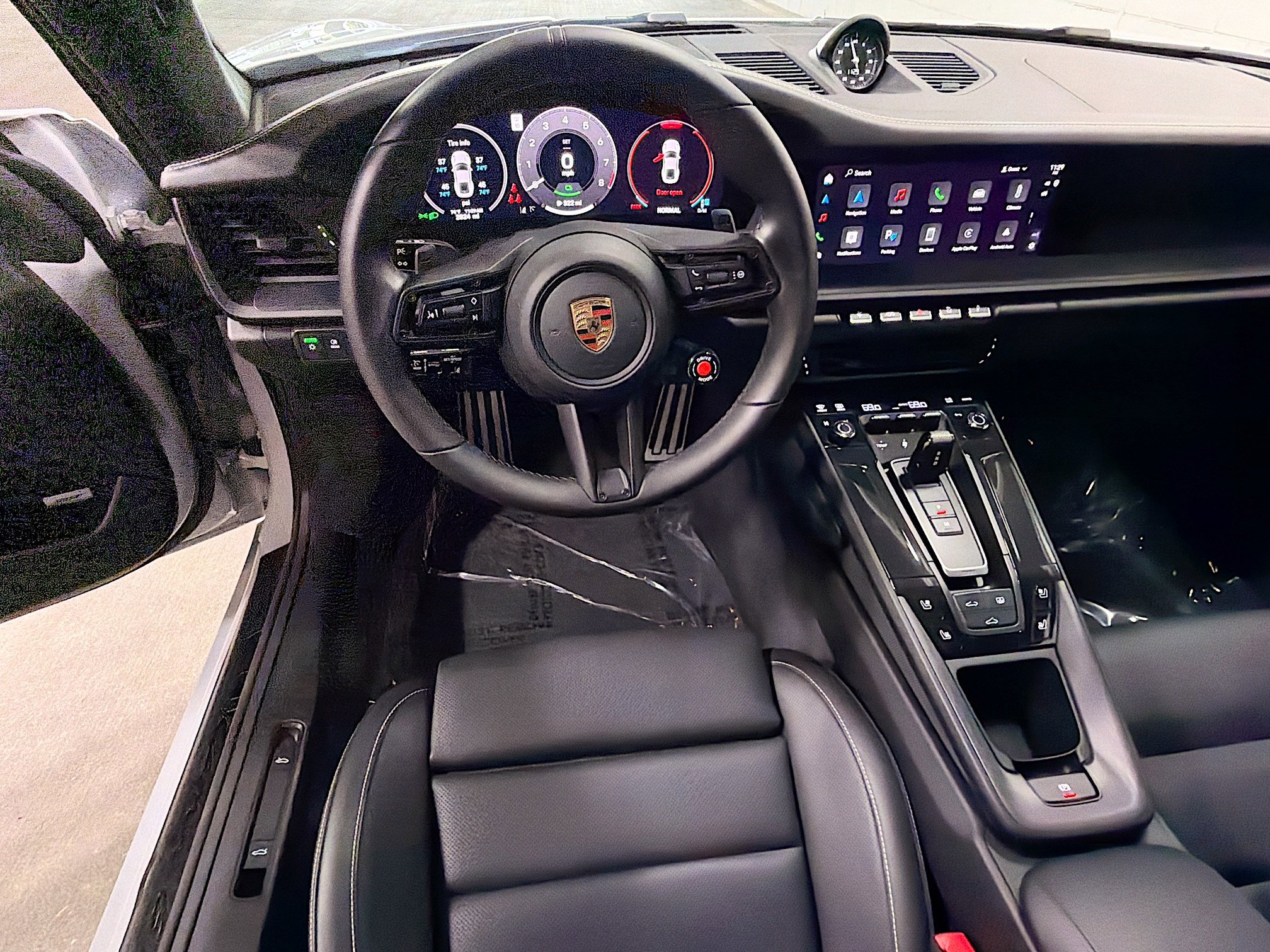Certified 2025 Porsche 911 Carrera 4 GTS AWD/4WD image 16