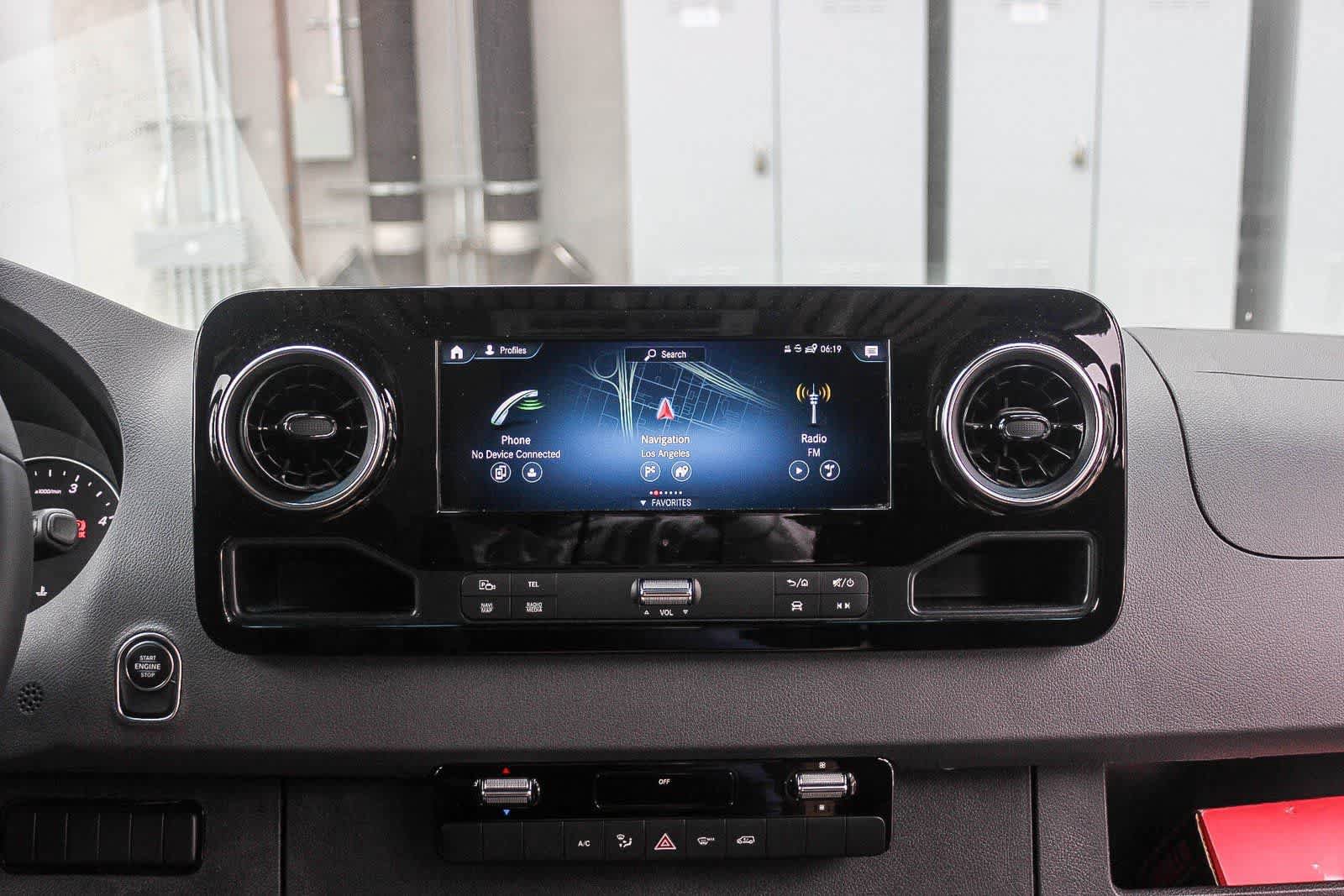Used 2023 Mercedes-Benz Sprinter 2500 image 8